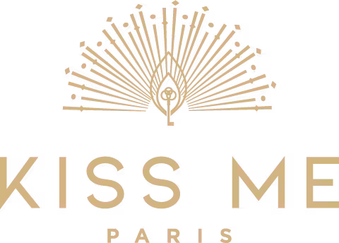 Kiss Me in Paris